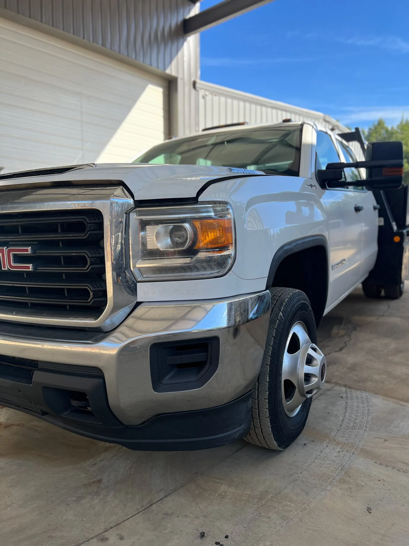 GMC Savanna — exterior before