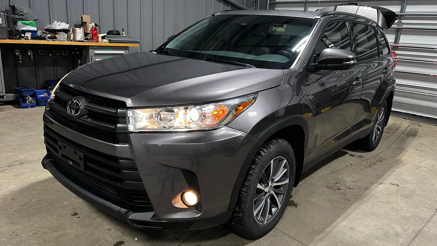 Toyota Highlander — exterior before